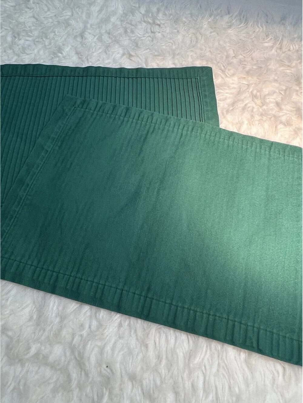 N/A dark green